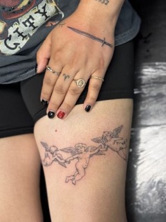 Stung By The Needle photo 4