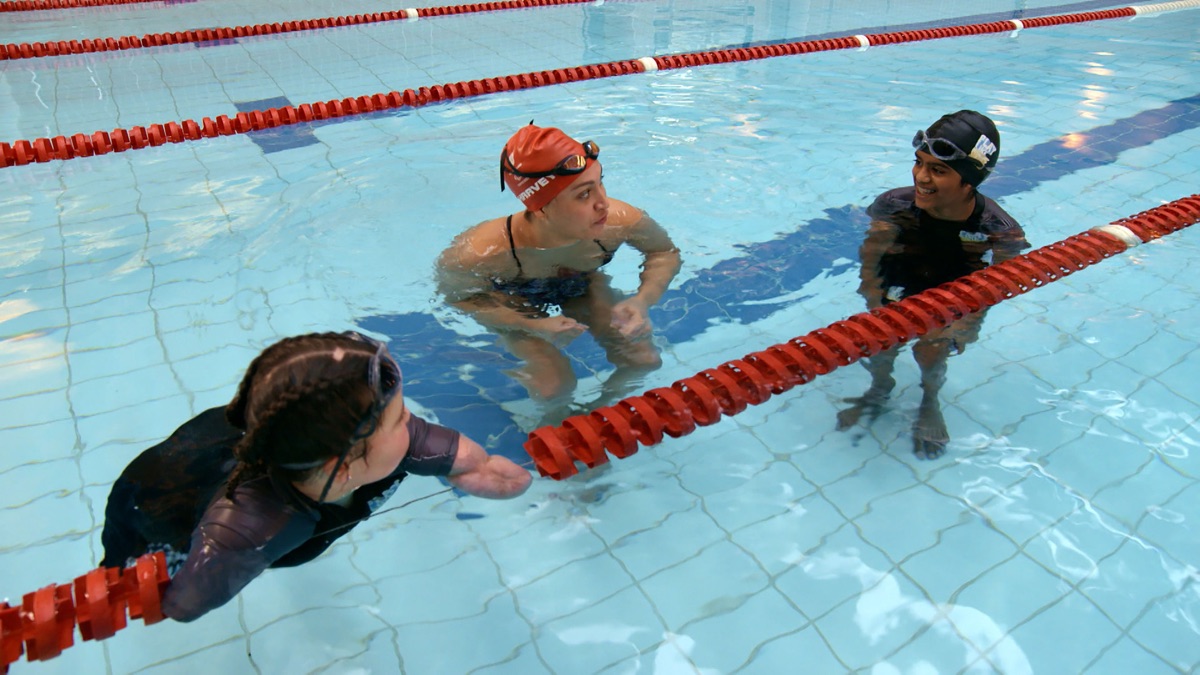 ‎Swimming - Play Like a Sponge (Series 1, Episode 10) - Apple TV (OM)