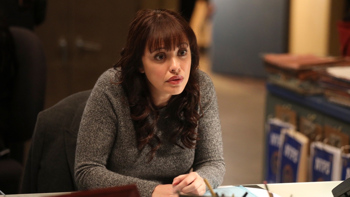 ‎Tale of Two Cities - Blue Bloods (Series 8, Episode 16) - Apple TV (IN)