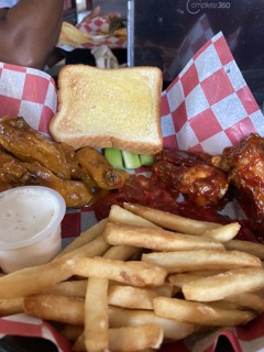 Nelson's Wings & Things
