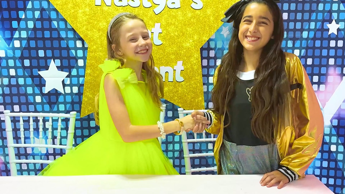 Nastya's Adventures: Talent Shows, African Safari and Easter Fun – Like ...