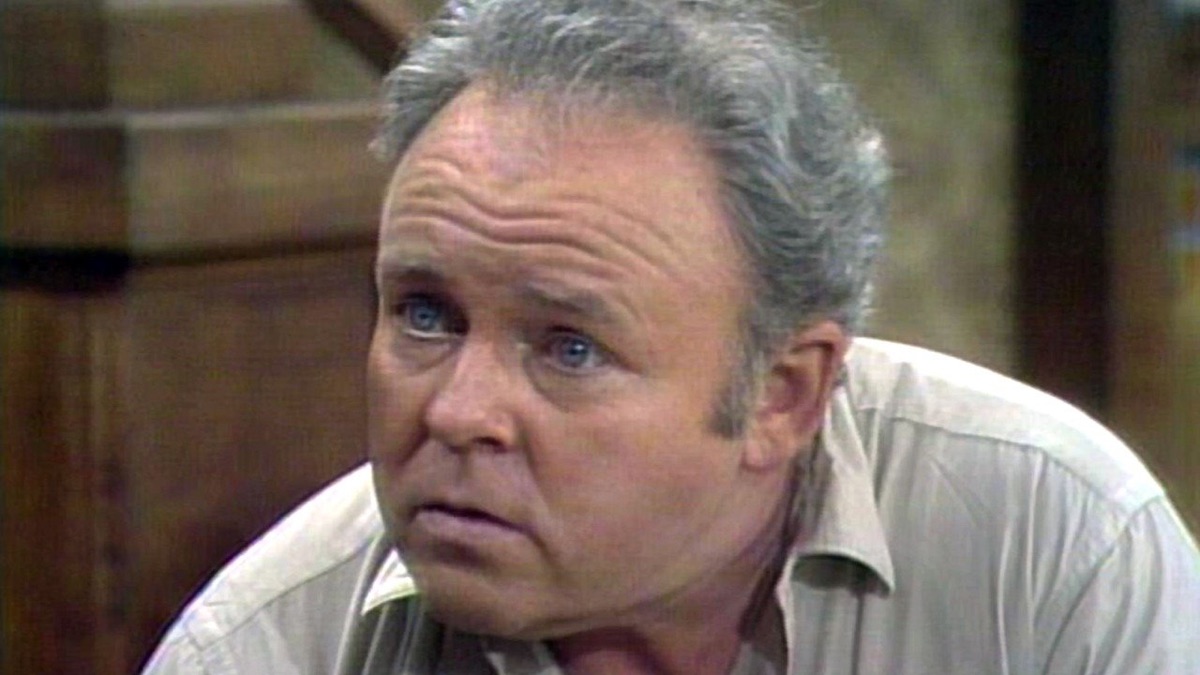 Lionel Moves Into the Neighborhood - All in the Family (Season 1