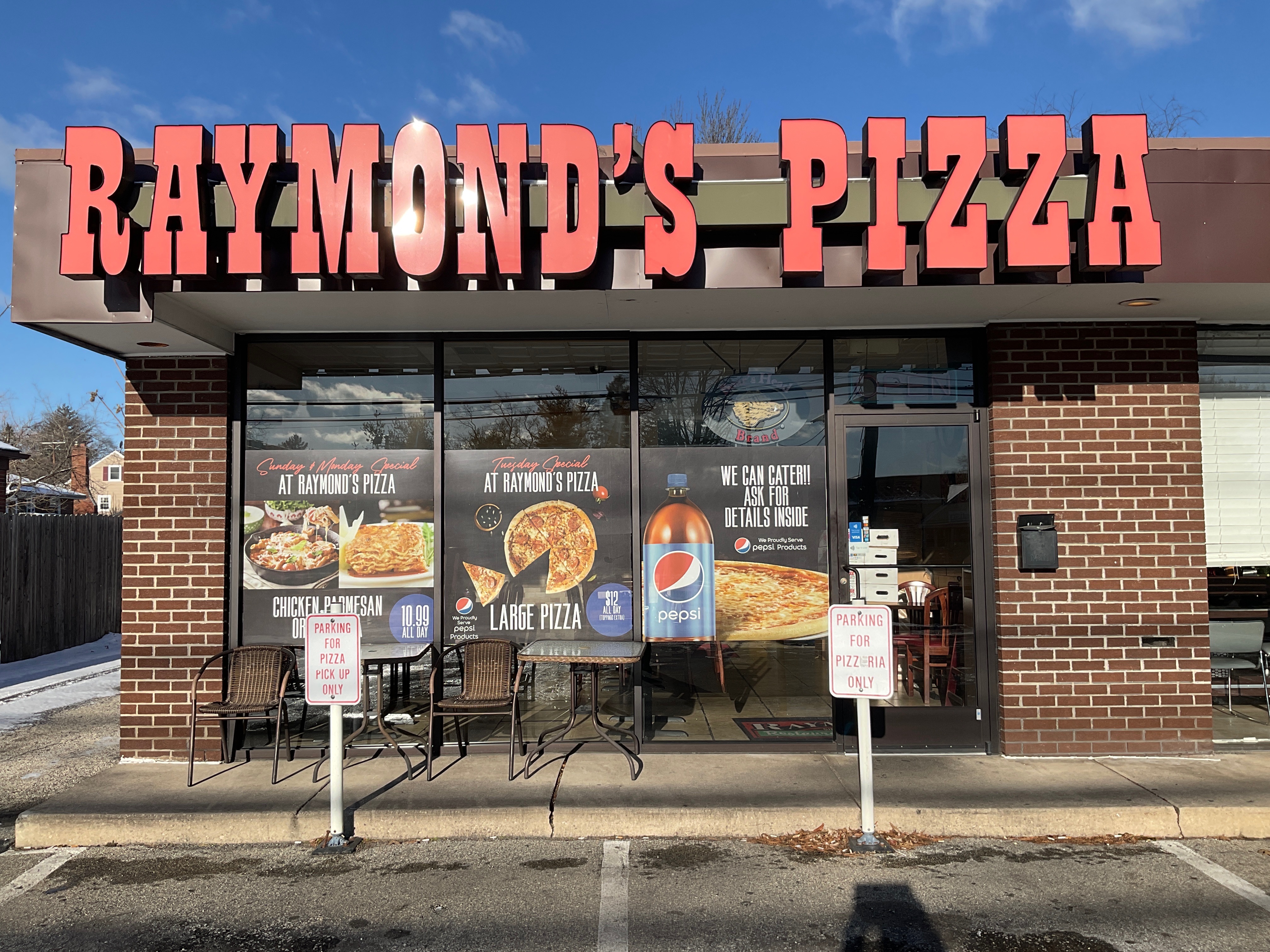 Raymond’s Pizza