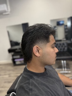 Hill Top Salon & Barber Hesperia