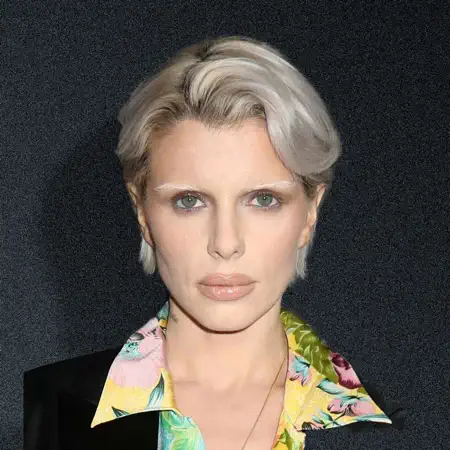 Julia Fox