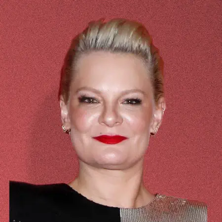 Martha Plimpton