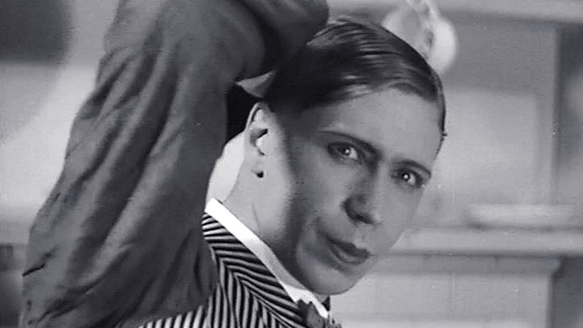 Boots! Boots! Apple TV