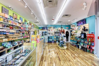 World of Smoke & Vape - Apple Maps