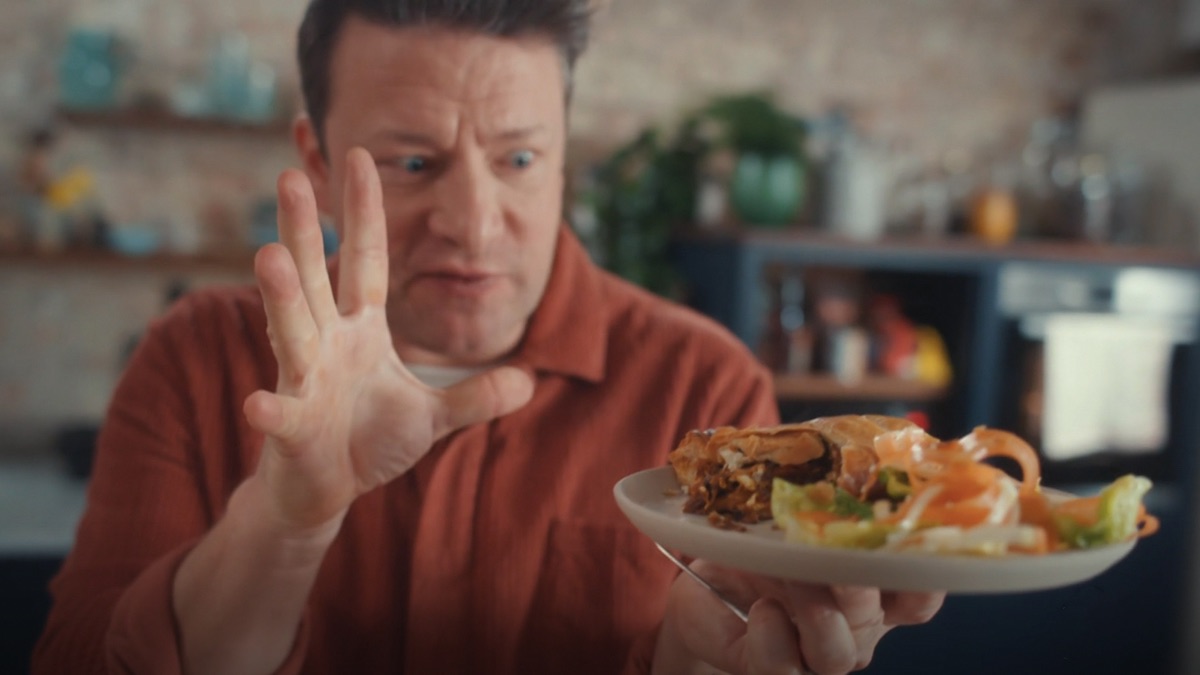 Episode 2 – Jamie Oliver: Cooking For Less (Season 1, Episode 2
