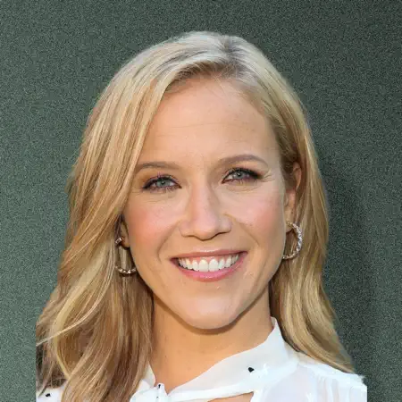 Jessy Schram