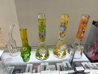 vape shop jarrow VAPOUR + DISPENSARY — Highnorth MN