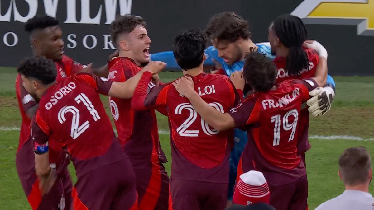 ‎Goal: L. Gavran vs. PHI, 90+6' - Watch MLS Highlights