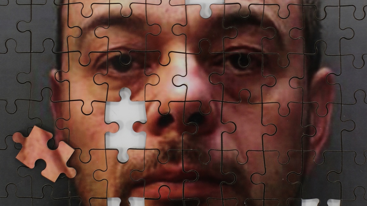 Peter Morgan – A Killer's Mistake (Season 3, Episode 4) - Apple TV (CA)