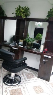 Queen’s Beauty Salon & The Barber’s Spa