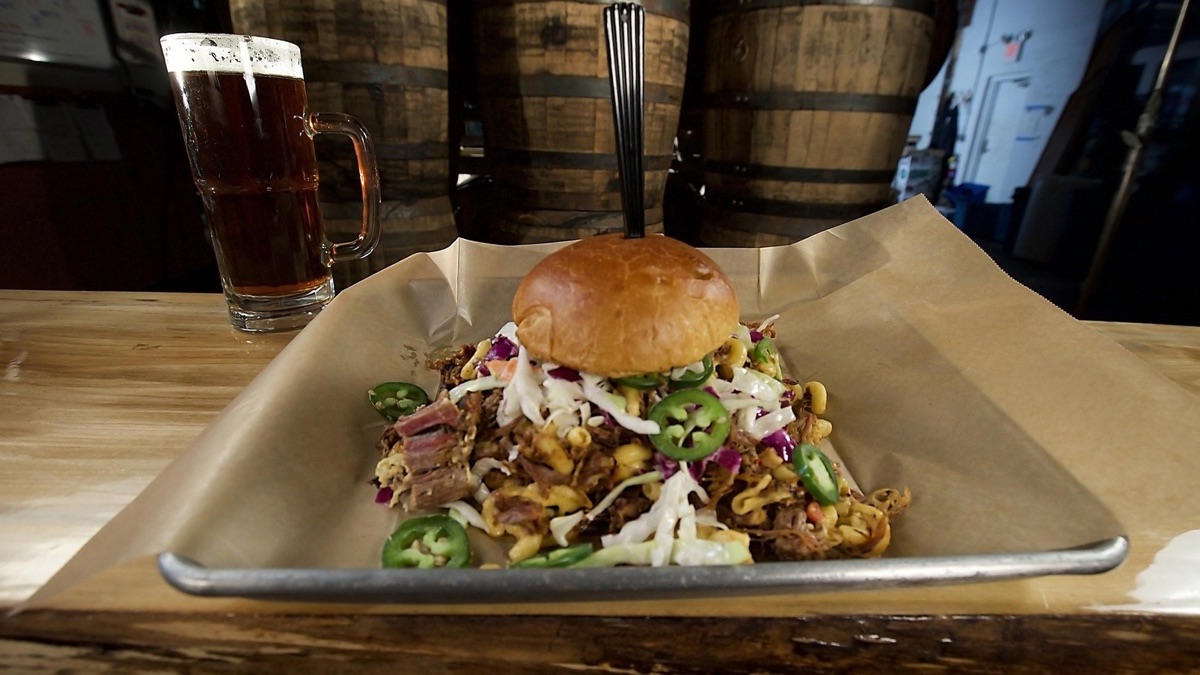 Paradise University Food Paradise (Season 13, Episode 9) Apple TV