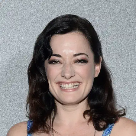 Laura Michelle Kelly