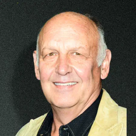 Nick Searcy