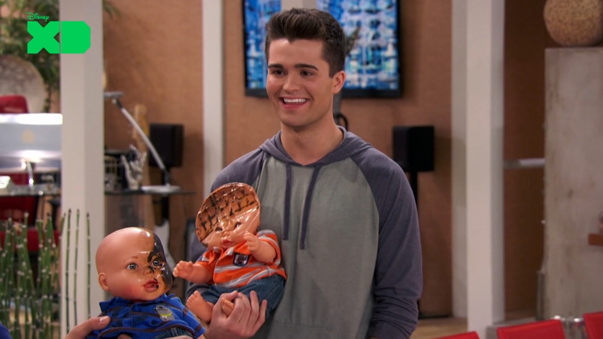 ‎Robot Fight Club - Lab Rats (Series 2, Episode 5) - Apple TV (ES)