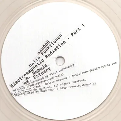 Ascolta 'Electromagnetic Radiation Part 1' di Delta Funktionen