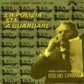 La polizia sta a guardare