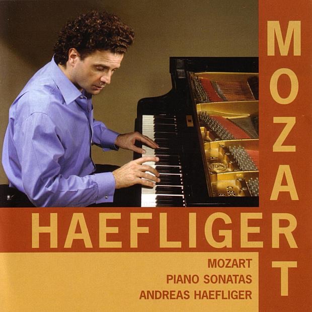 Обложка альбома «Mozart: Piano Sonatas» — Andreas Haefliger