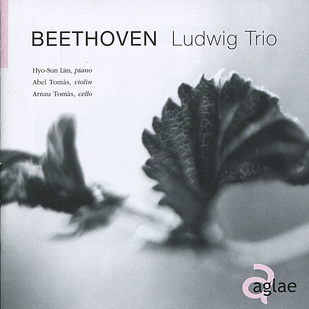Обложка альбома «Beethoven: Piano Trios» — Ludwig Trio