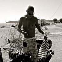 Mustat paidat Ft. Nana - Single - Adi