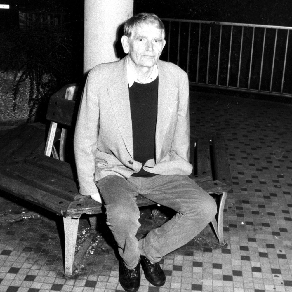Обложка альбома «Tout rectangle (Complete Derek Bailey)» — Derek Bailey