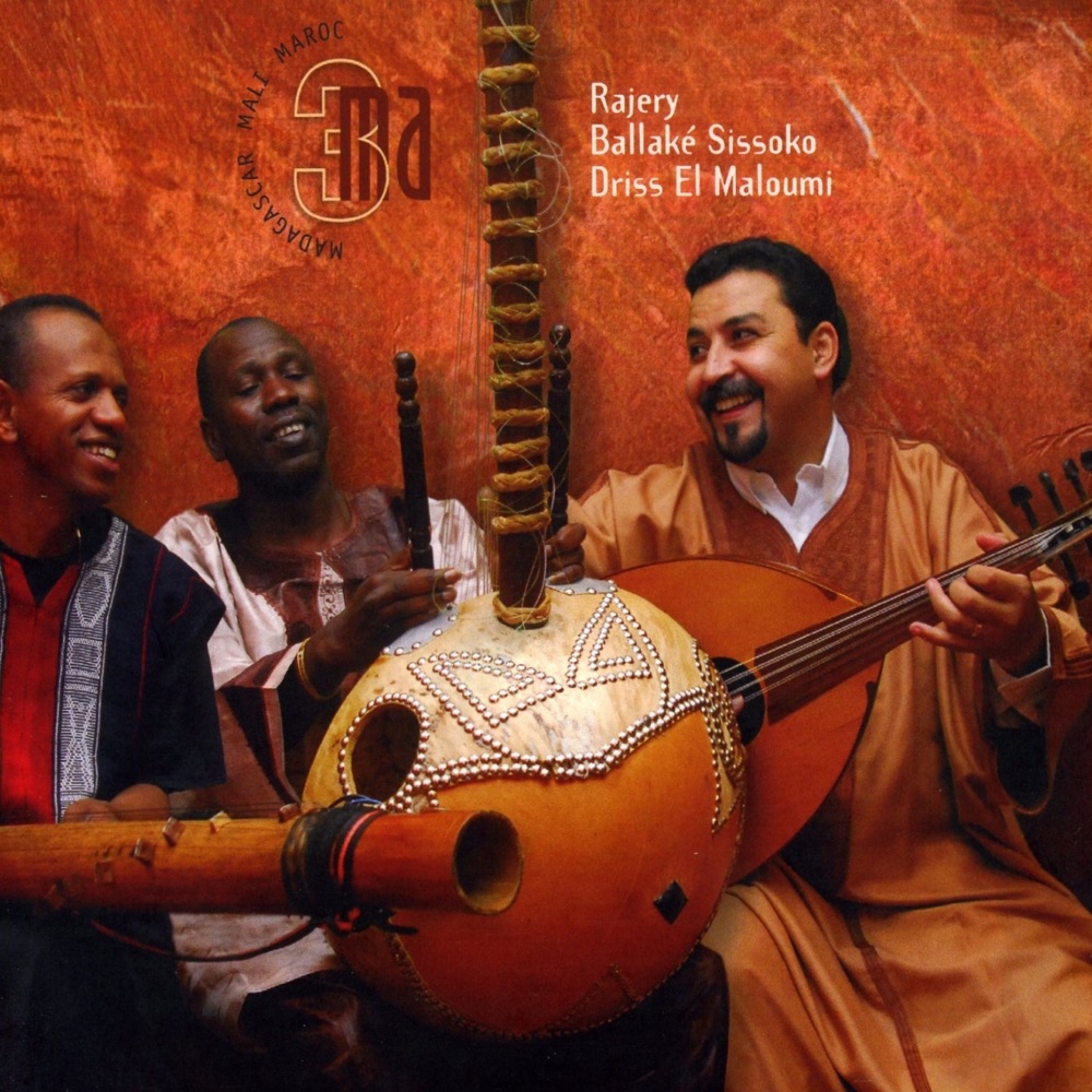Обложка альбома «3 MA (Madagascar, Mali, Maroc) [Madagascar, Mali, Maroc]» — Rajery & Ballaké Sissoko