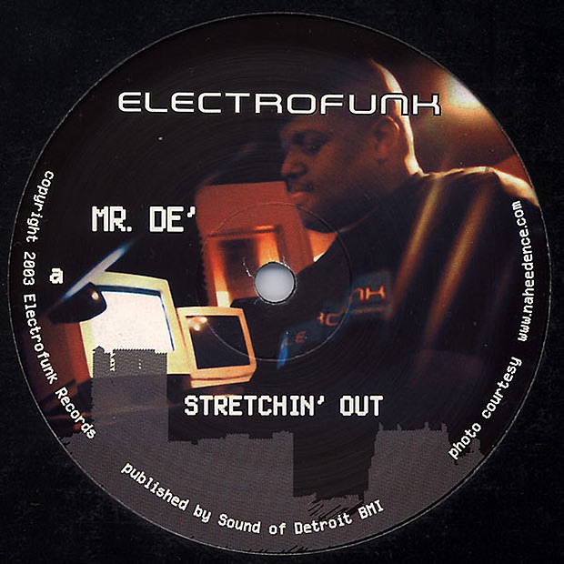 Обложка альбома «Strechin Out/Whonleeone» — Mr. Dé
