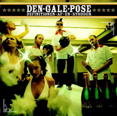 Listen to Definitionen Af en Stodder by Den Gale Pose