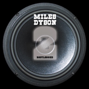 Dee's Kick-Ass Supa Boot - Single