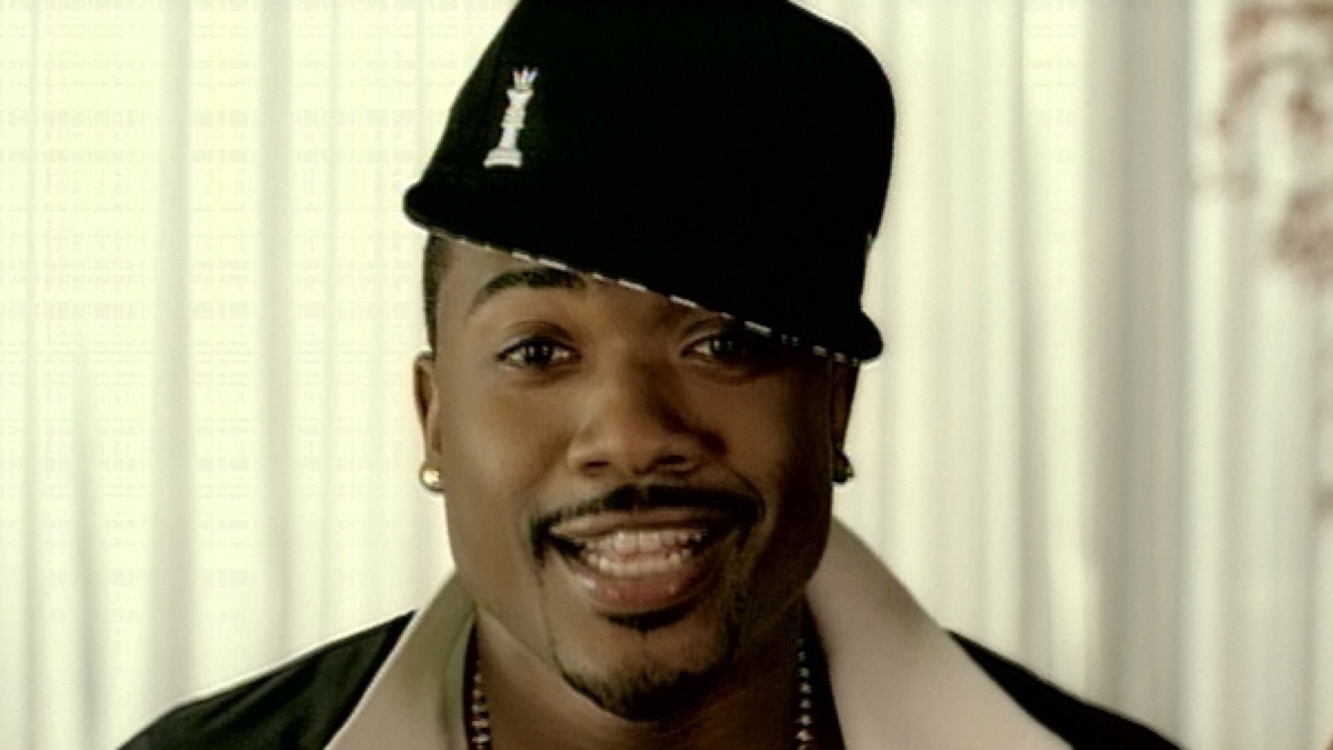 ‎Sexy Can I (feat. Yung Berg) - Music Video by Ray J - Apple Music