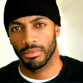 Fight 4 U (feat. Rocky) Omar Regan