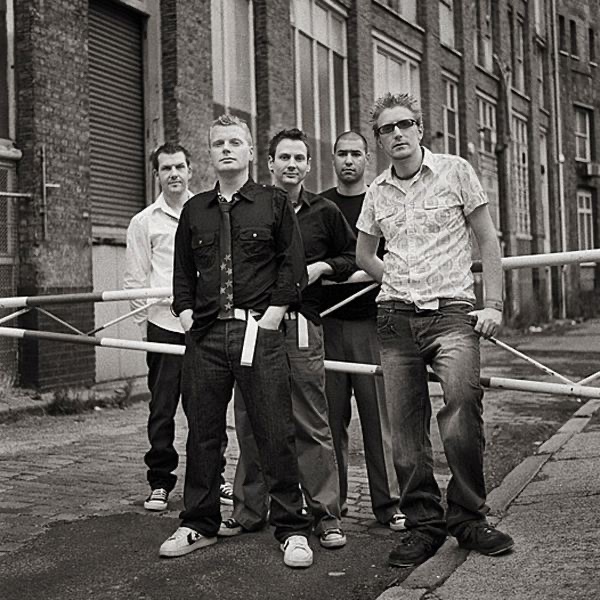 Обложка альбома «At Arms Length - Single» — Above