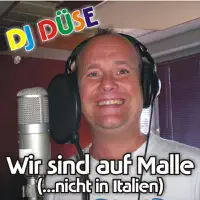 Wir Sind Auf Malle (...nicht In Italien) [Bierkönig Mallorca Mix] — DJ Düse