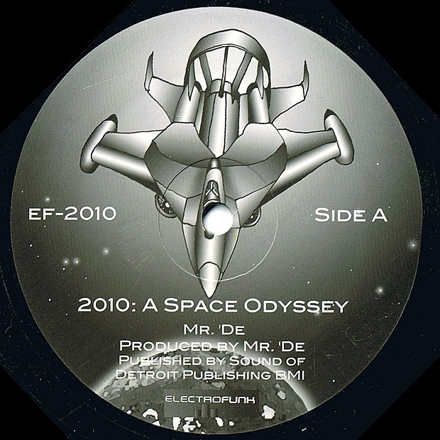 Обложка альбома «2010 a Space Oddesy» — Mr. Dé
