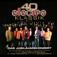 Vier Milliarden (feat. Neue Elbland Philharmonie & Chor Hoyerswerda) — Electra