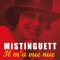 Il m'a vue nue - Mistinguett lyrics