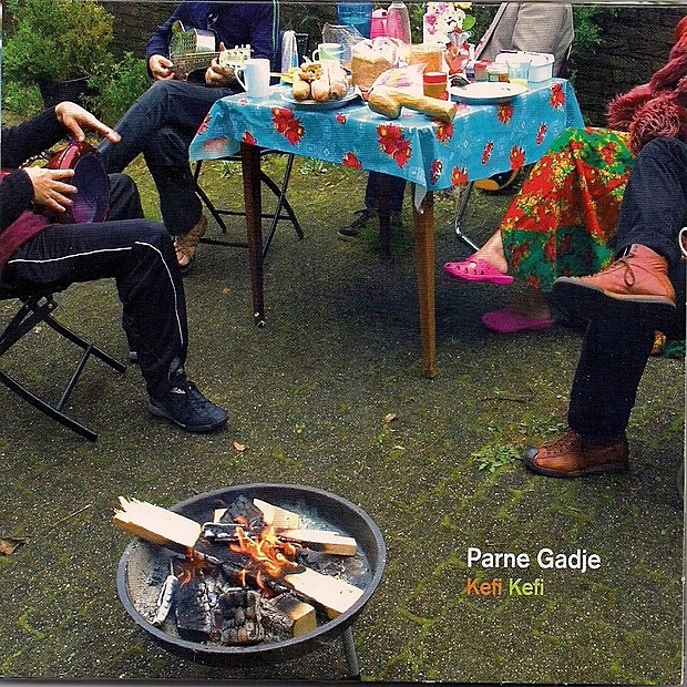 Parne Gadje – Kefi Kefi