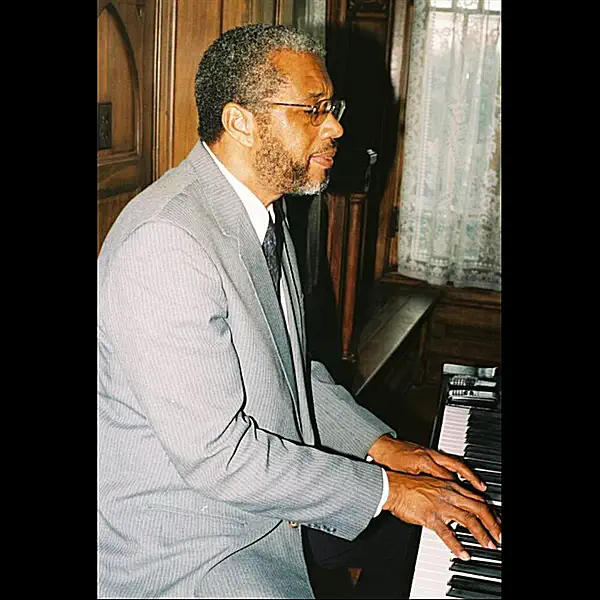 Breathe On Me Breath of God (Instrumental) — Doyle Tucker