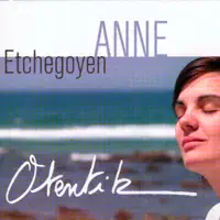 Mendian Gora Haritza — Anne Etchegoyen