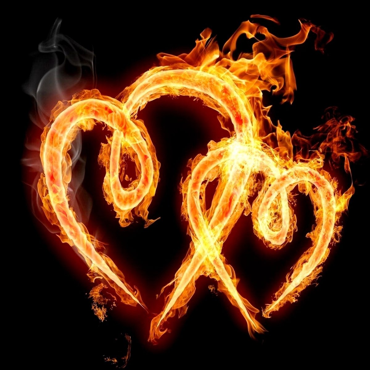 Буква д огонь. Огненные буквы. Огненное сердце. Сердце в огне. Огненное сердце на черном фоне.