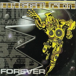 Maggotron - Comin' Back to Bass