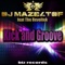 Kick and Groove (feat. The Revoltek) - DJ Mazeltof lyrics