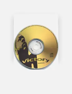 聆聽 Victory、觀看音樂影片、閱讀小傳、查看巡演日期等！
