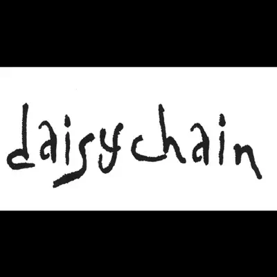 Posłuchaj utworu Daisychain wykonywanego przez Daisychain.