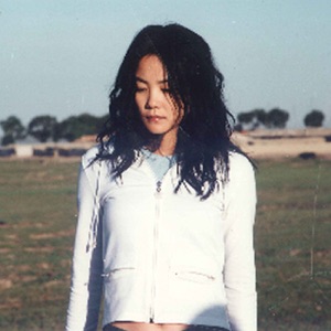 Faye Wong (王菲) - To Youth (致青春) - Line Dance Musique