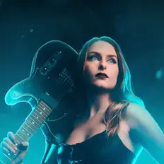 Poslechněte si interpreta KAYLA KING, sledujte hudební videa, přečtěte si životopis, podívejte se na data turné a další informace.