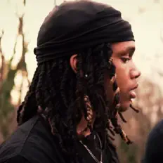 Ouça MhbKe, assista a videoclipes, leia a biografia, veja as datas das turnês e mais!